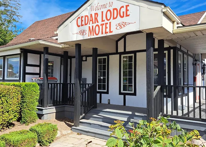 Motels Cedar Lodge